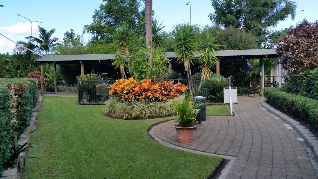 Cairns Gateway Resort Екстериор снимка