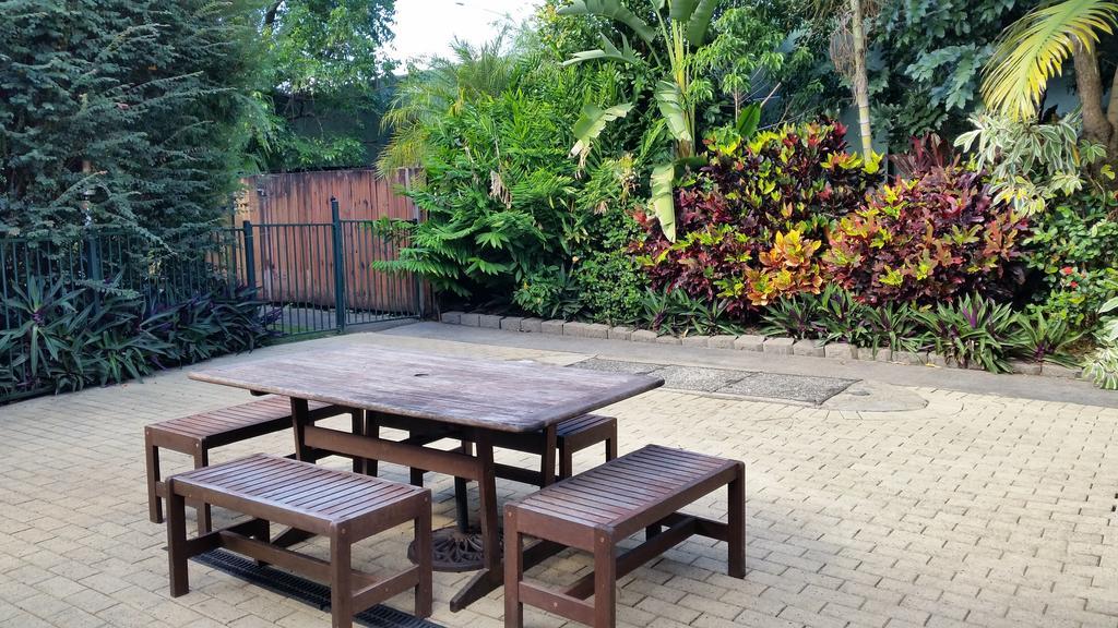 Cairns Gateway Resort Екстериор снимка